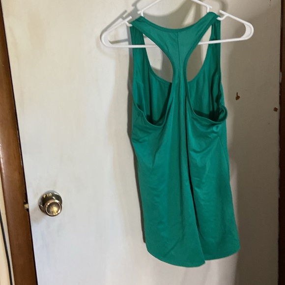 Champlain Duodry NWOT green polyester tank top with t-back - Picture 2 of 6